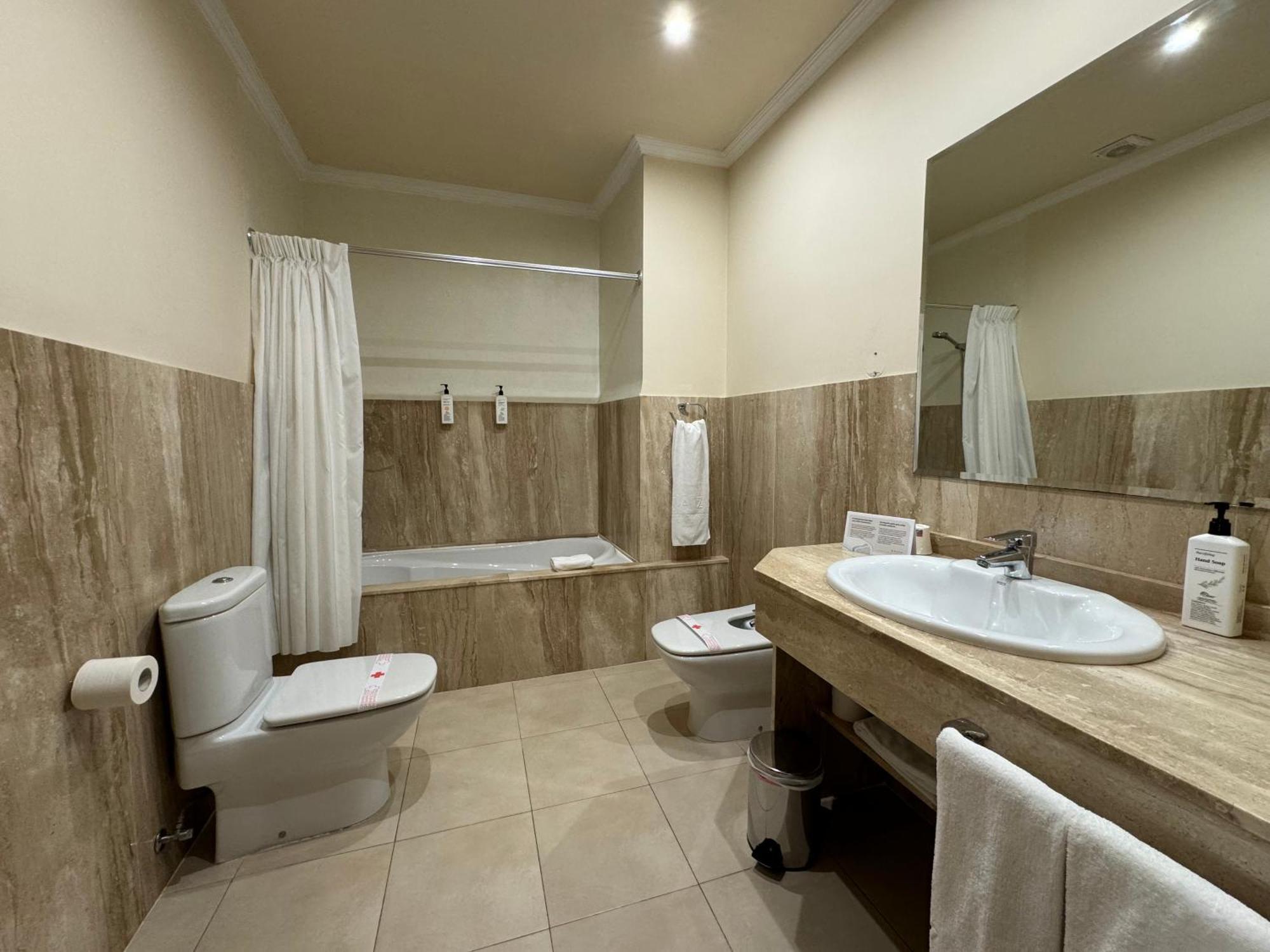 Hotel Kazar Онтеньенте Экстерьер фото